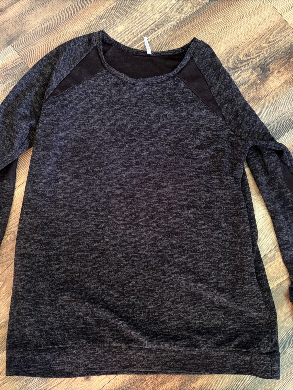 Acting Pro Women's Long Sleeve Heathered Charcoal Pullover - Black Accents